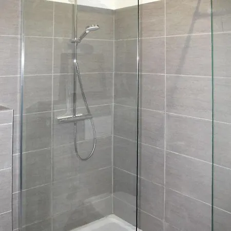 Vakantiehuis Sainte-maxime Sleeps 8 Pool